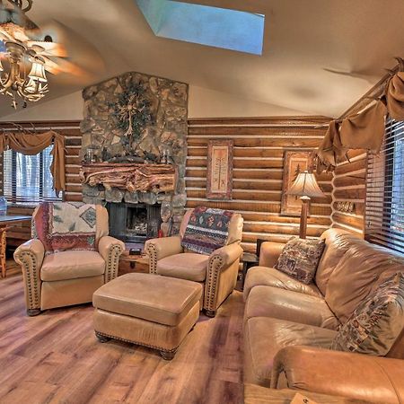 Rustic Lakeside Cabin - Family And Pet Friendly! パイントップ・レイクサイド エクステリア 写真