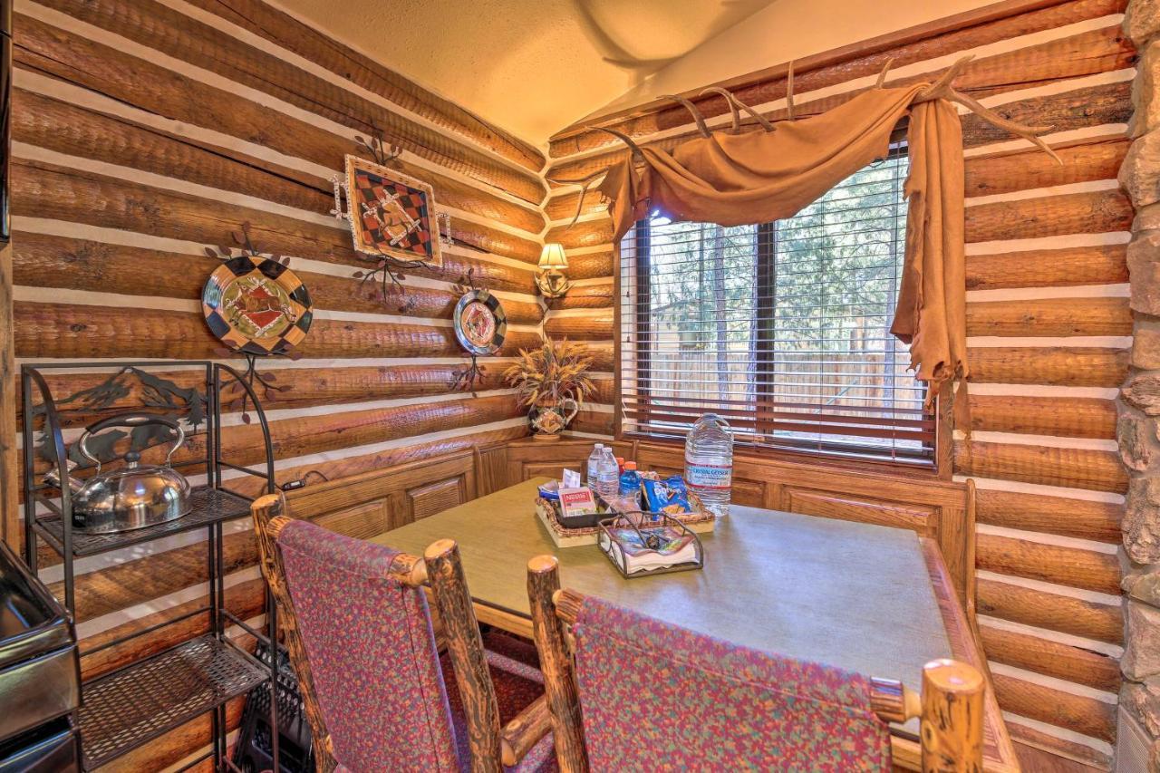 Rustic Lakeside Cabin - Family And Pet Friendly! パイントップ・レイクサイド エクステリア 写真