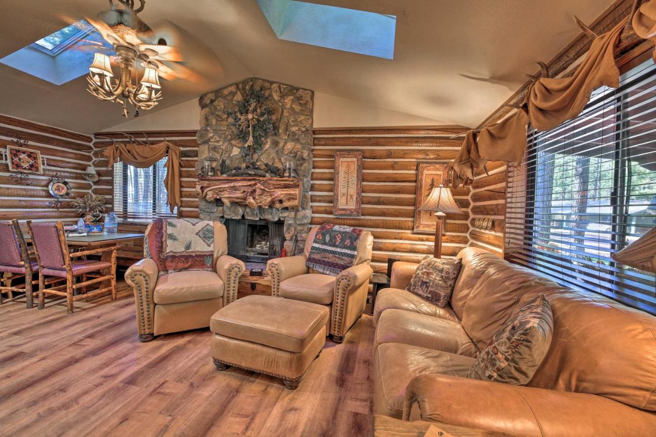 Rustic Lakeside Cabin - Family And Pet Friendly! パイントップ・レイクサイド エクステリア 写真