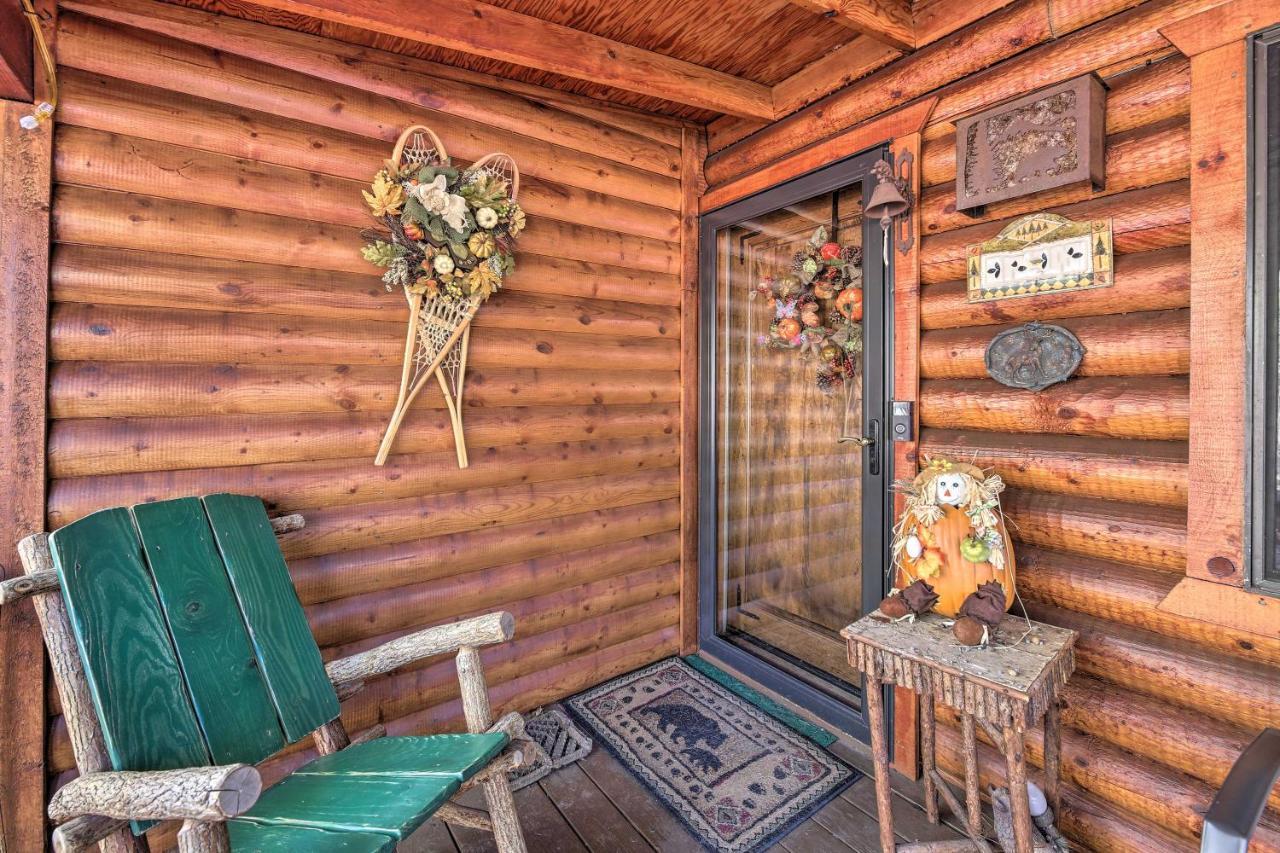 Rustic Lakeside Cabin - Family And Pet Friendly! パイントップ・レイクサイド エクステリア 写真