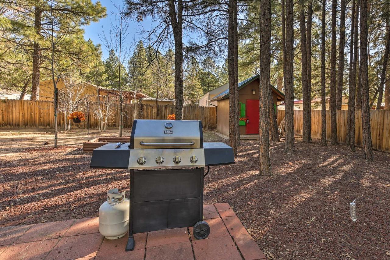 Rustic Lakeside Cabin - Family And Pet Friendly! パイントップ・レイクサイド エクステリア 写真