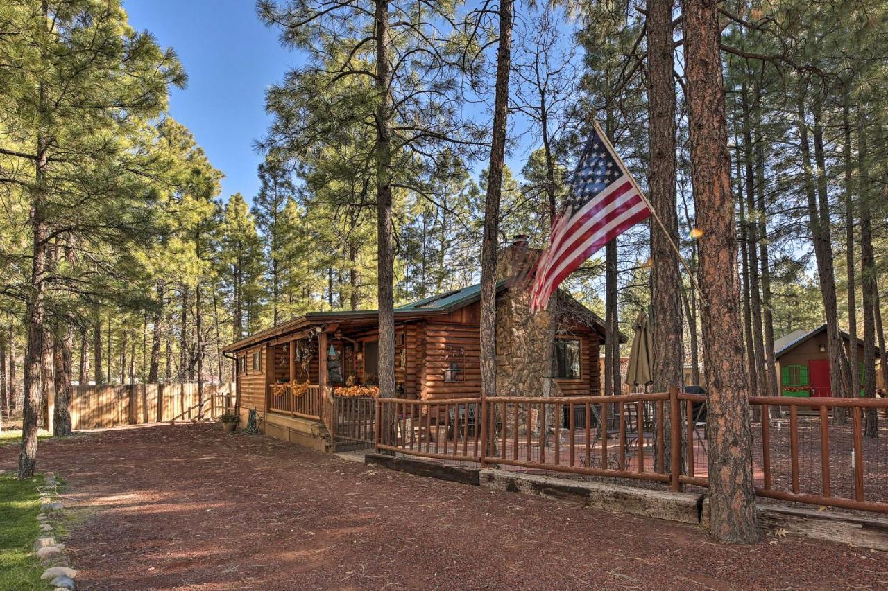 Rustic Lakeside Cabin - Family And Pet Friendly! パイントップ・レイクサイド エクステリア 写真